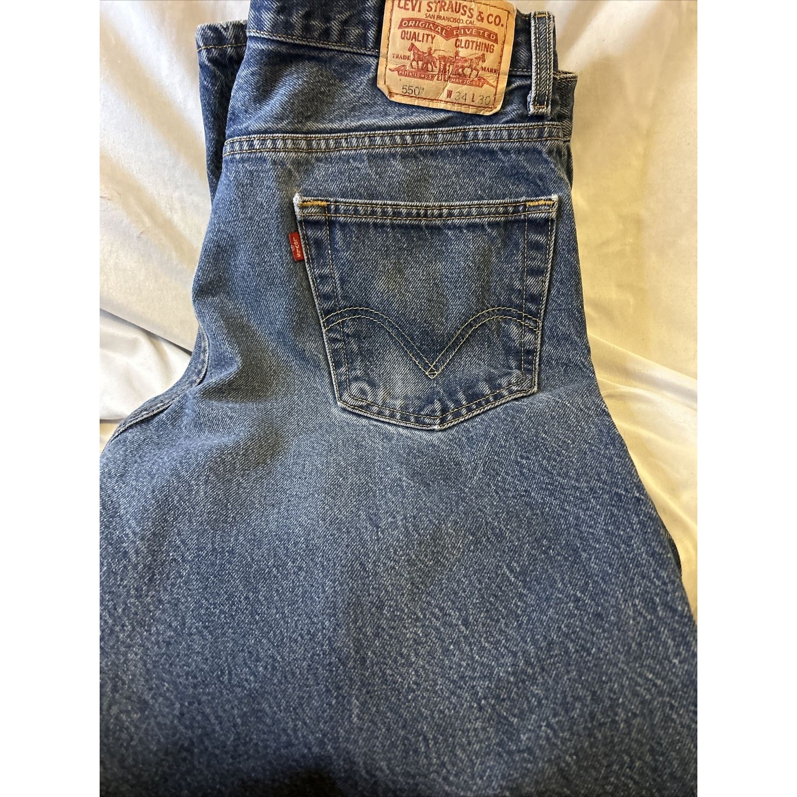 Preowned Mens Levis 550 Relaxed Fit 34 X 30
